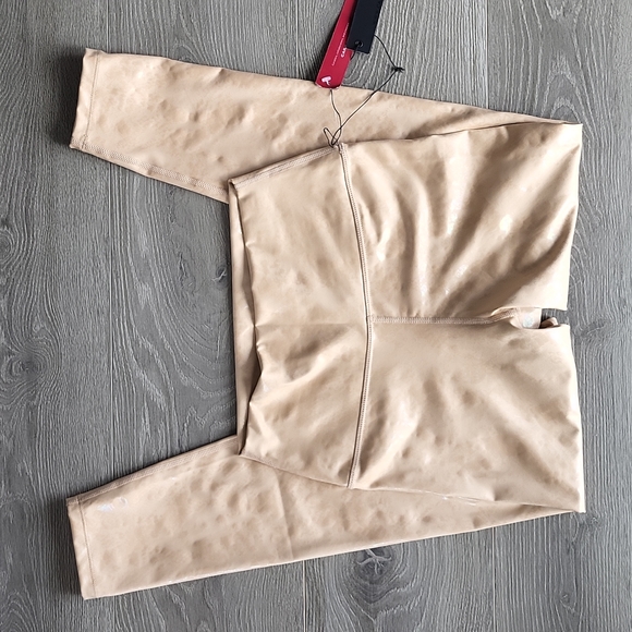 Carbon38 Tan Metallic Snake Legging - M - Picture 4 of 12